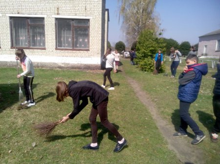 Акція «Чисте подвір’я»